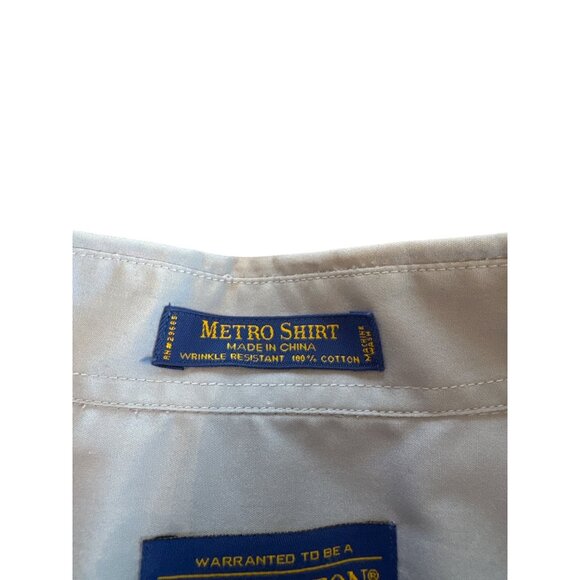 Pendleton Metro Button Down Shirt Large Light Blue Wrinkle Resistant 100% Cotton - Picture 4 of 6